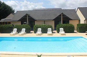 Les Dineux Village Trémeur フランス